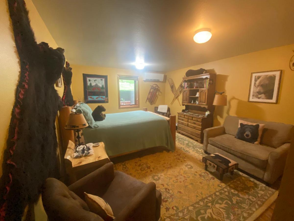 Two Bears Inn Bed & Breakfast Red Lodge Buitenkant foto