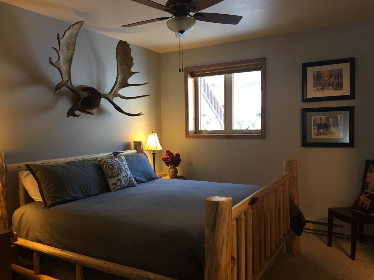 Two Bears Inn Bed & Breakfast Red Lodge Buitenkant foto