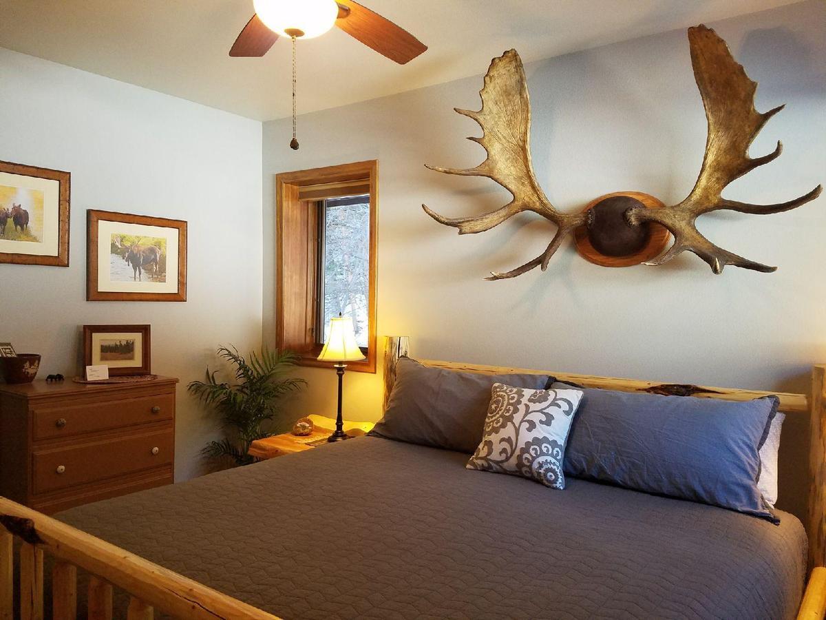 Two Bears Inn Bed & Breakfast Red Lodge Buitenkant foto
